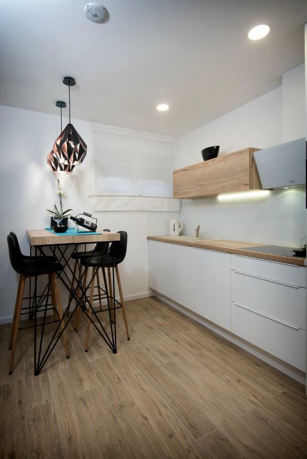 Apartments-luxury Apartment *