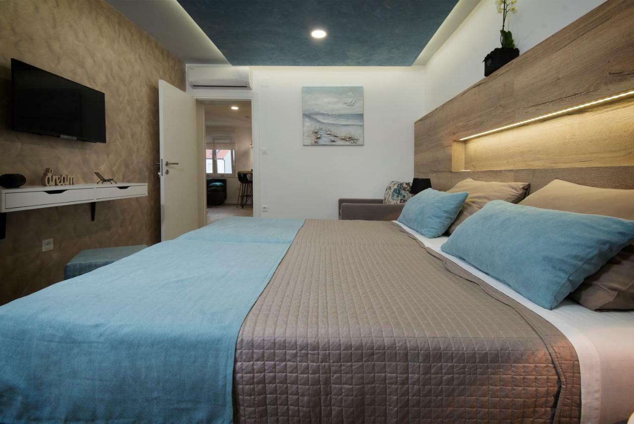 Apartments-luxury Apartment